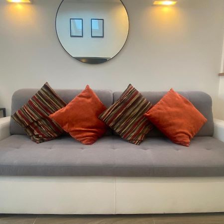 בורהמווד Lovely And Modern Studio Apartment. מראה חיצוני תמונה