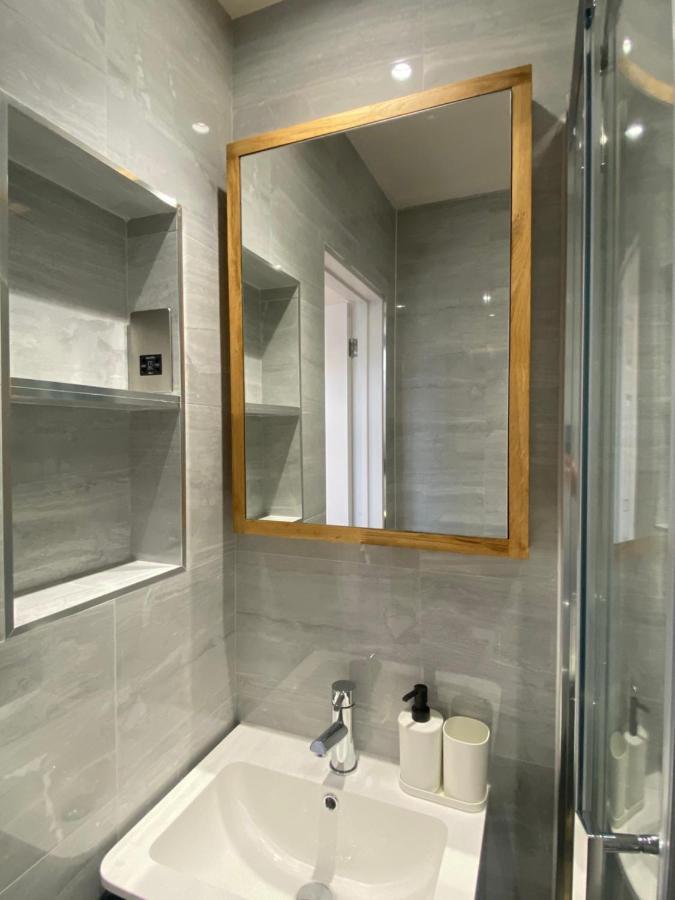 בורהמווד Lovely And Modern Studio Apartment. מראה חיצוני תמונה